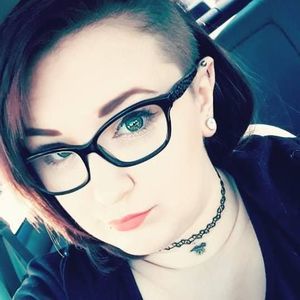 Meet your Posher, Caitlyn